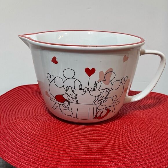 Disney Minnie & Mickey Mouse Love large batter bowl - Picture 3 of 9